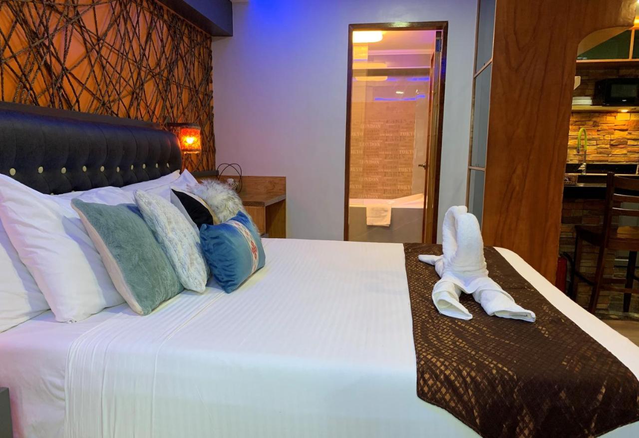 Clockworkorange Luxury Suites Lapu-Lapu City Bagian luar foto