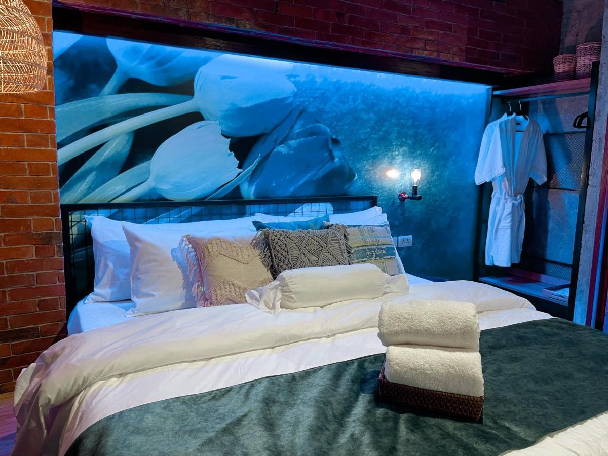 Clockworkorange Luxury Suites Lapu-Lapu City Bagian luar foto