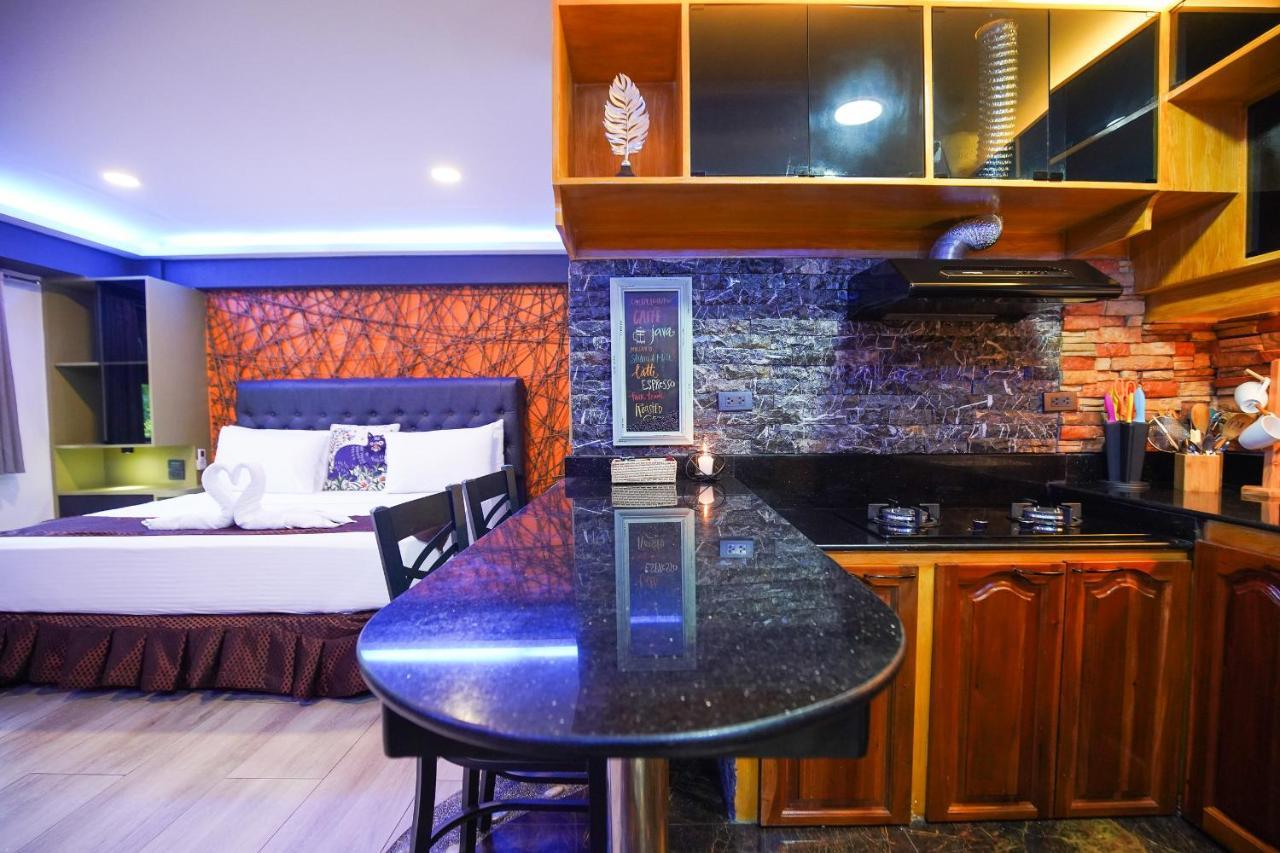 Clockworkorange Luxury Suites Lapu-Lapu City Bagian luar foto