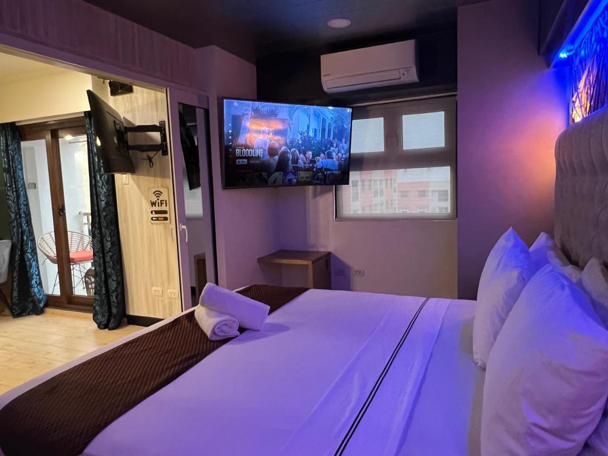 Clockworkorange Luxury Suites Lapu-Lapu City Bagian luar foto