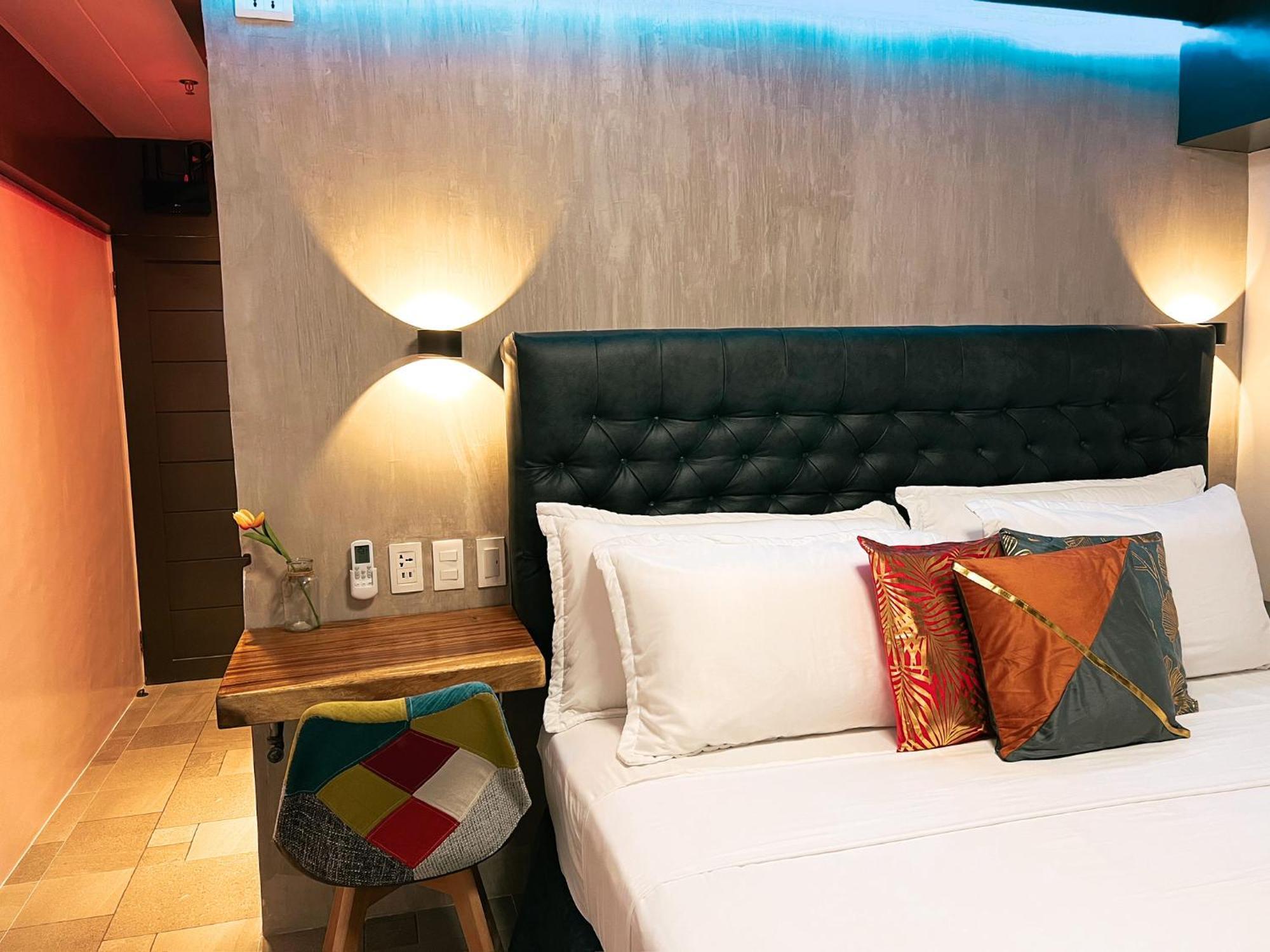 Clockworkorange Luxury Suites Lapu-Lapu City Bagian luar foto