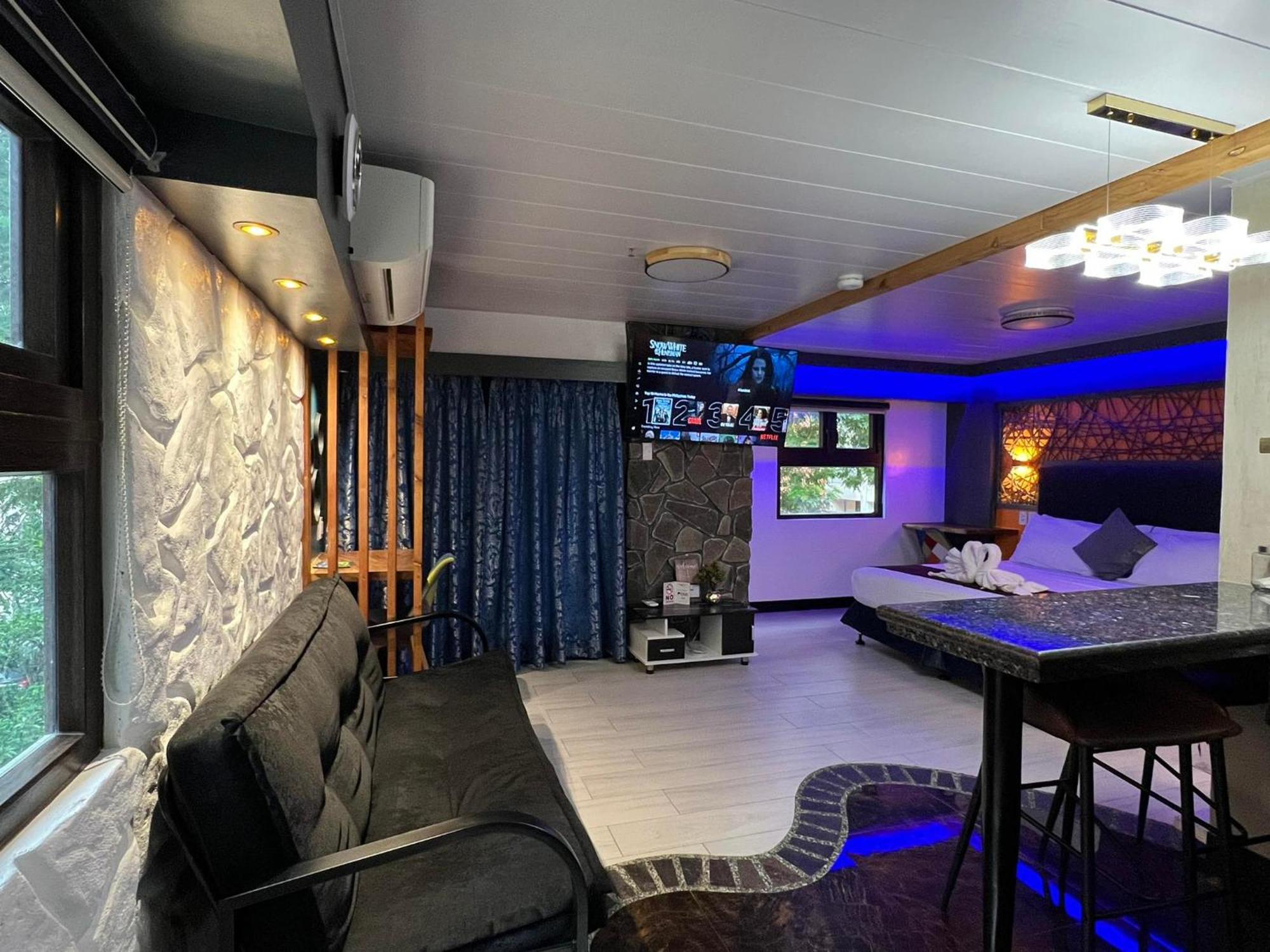 Clockworkorange Luxury Suites Lapu-Lapu City Bagian luar foto